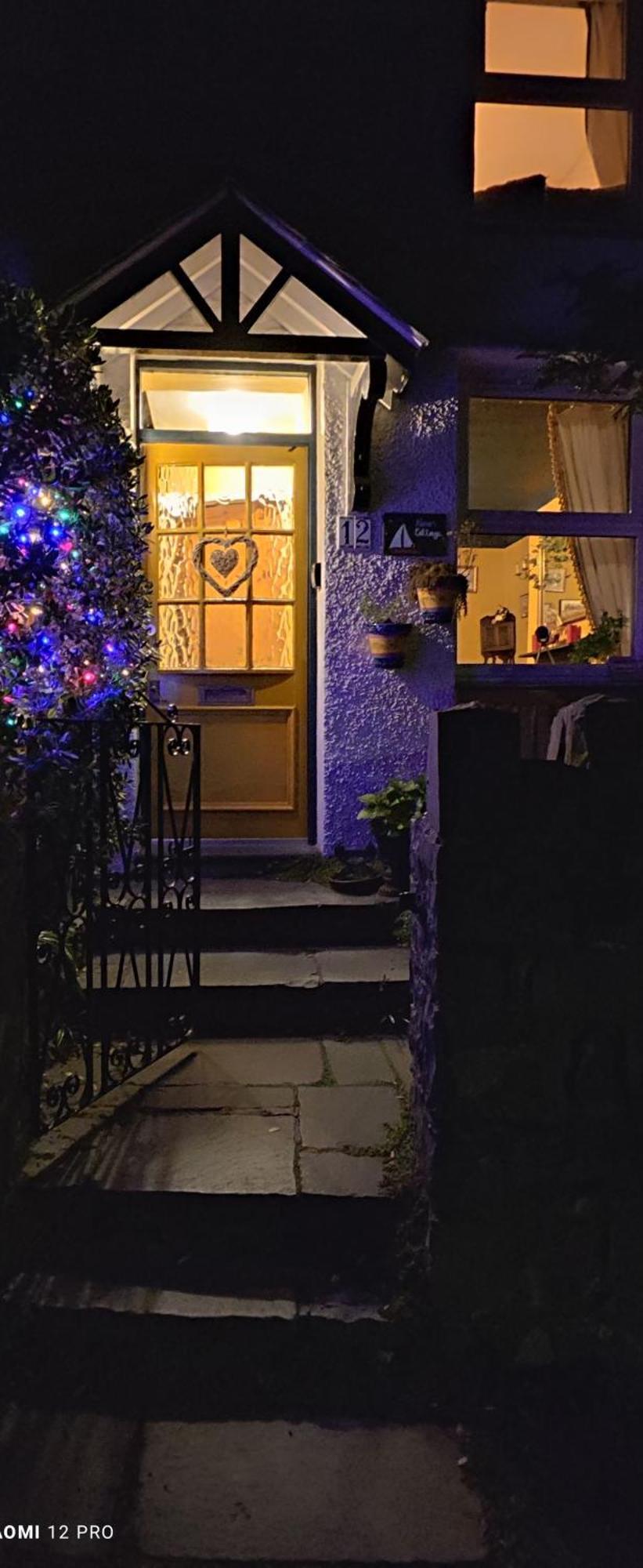 Fantastic Sea Views At Century'S Old Alma'S Cottage - Sleeps Up To 8 Guests Penmaenmawr Экстерьер фото
