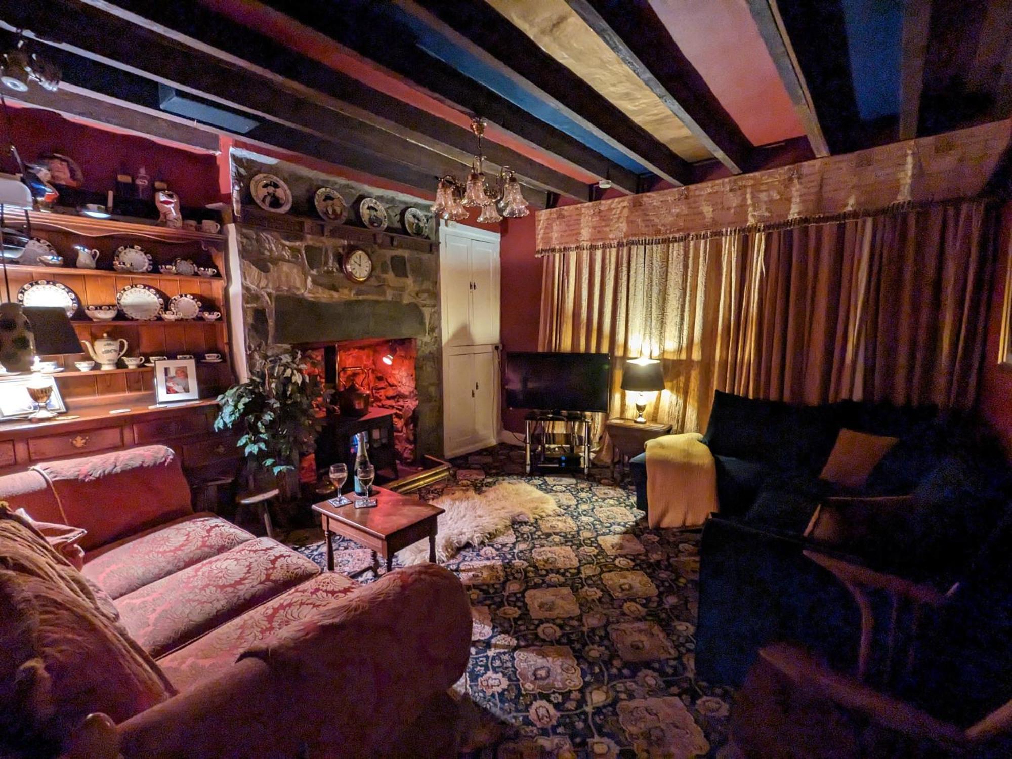 Fantastic Sea Views At Century'S Old Alma'S Cottage - Sleeps Up To 8 Guests Penmaenmawr Экстерьер фото